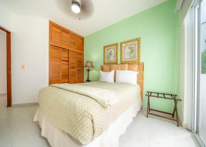 Holiday home 3 Bedroom With Pool - Playacar Phase Ii - At Pakal Complex 21 Playa del Carmen